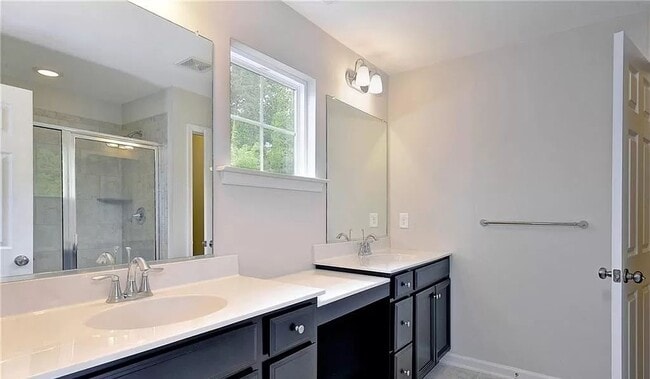 Building Photo - 4715 Minutemen Way