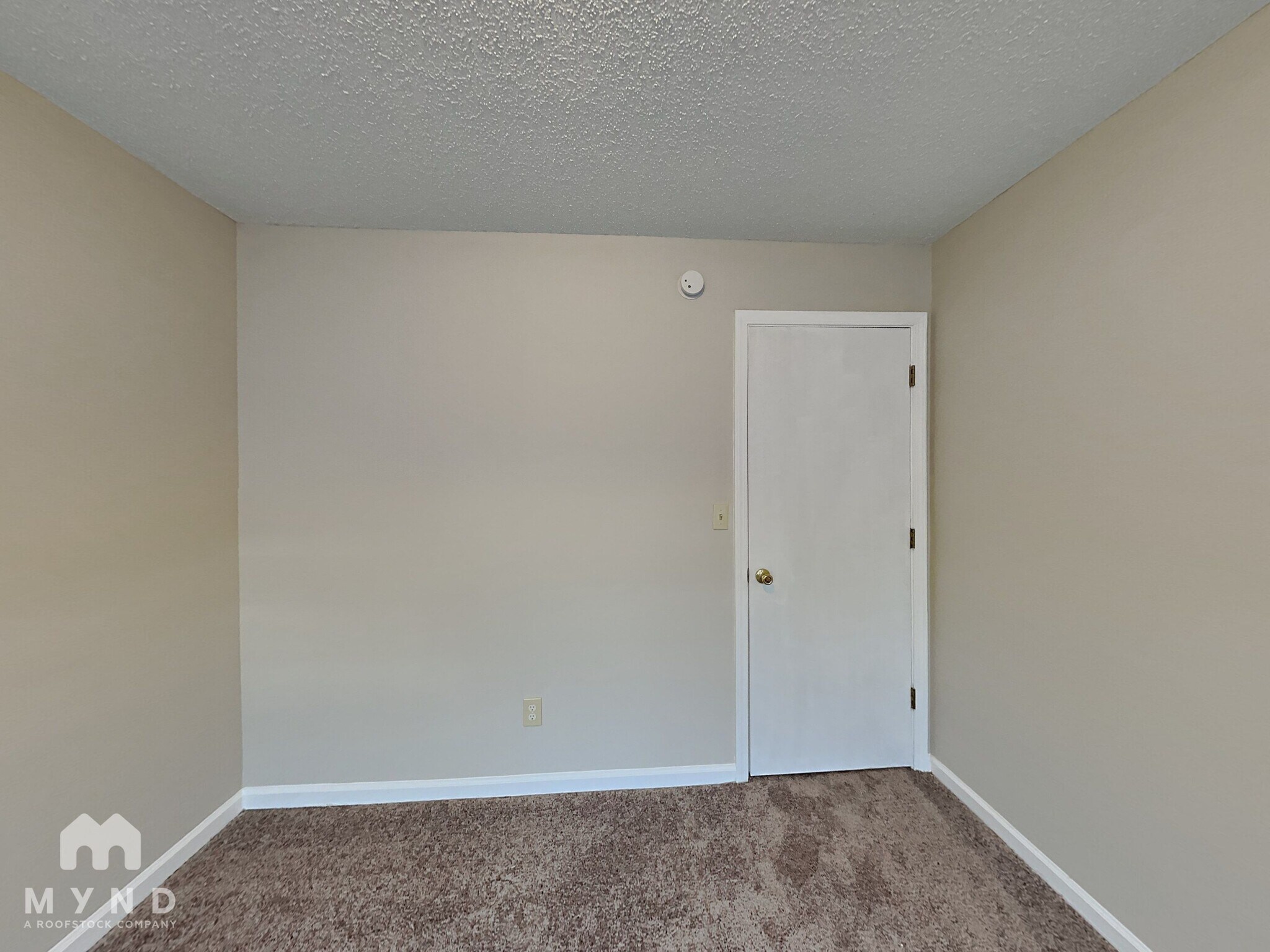 Building Photo - 5561 Northcut Dr