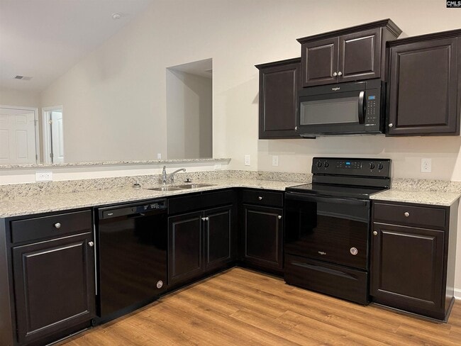 Building Photo - 304 Jubilee Clock Dr