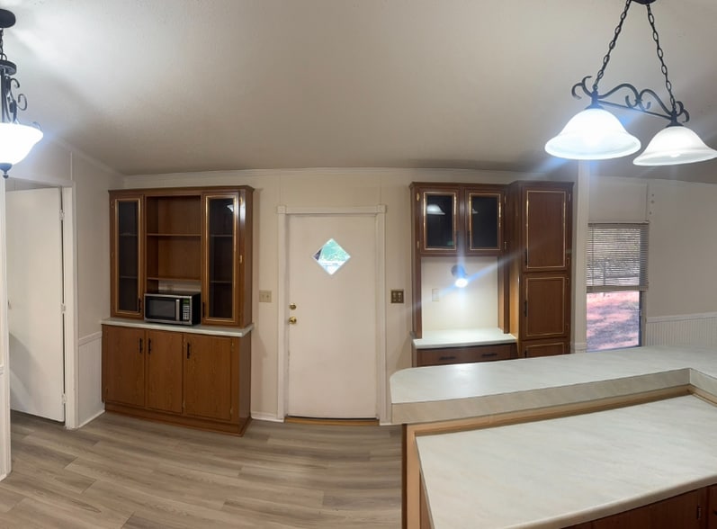 Building Photo - 9631 Arleen Ave