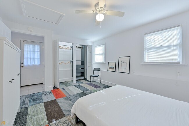 Building Photo - 1146 Oakdale Rd NE