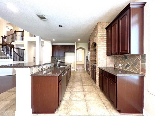 Building Photo - 5307 Riverstone Crossing Dr