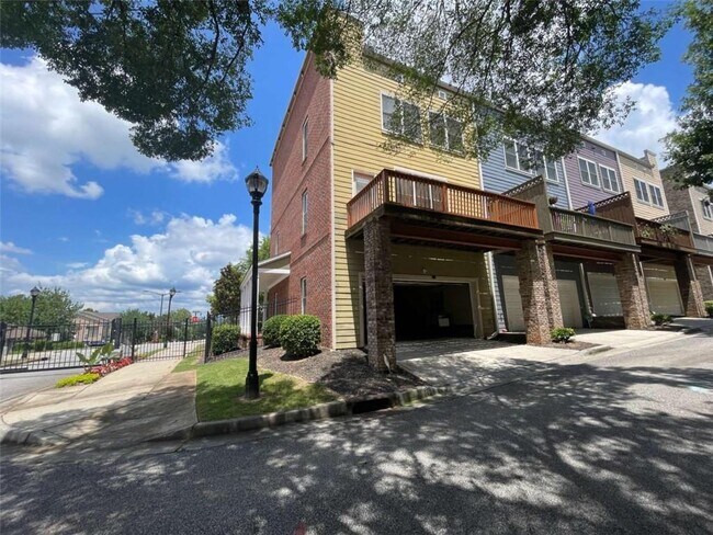 Building Photo - 793 Liberty Commons Dr