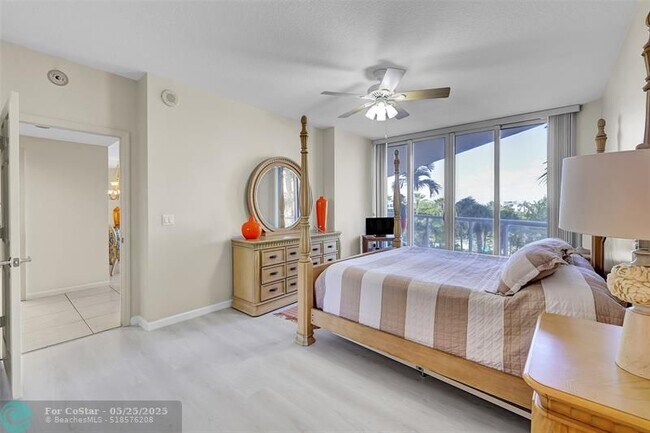 Building Photo - 6051 N Ocean Dr
