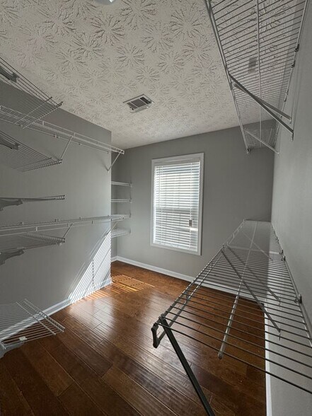 Building Photo - 2262 Grassy Springs Ct