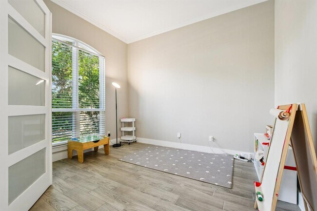 Building Photo - 16601 Malaga Hills Dr