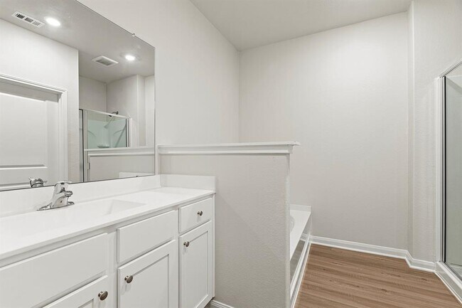 Building Photo - 10811 Bright Beacon Dr
