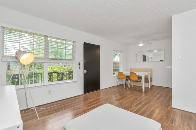 Building Photo - 3224 Timmons Ln