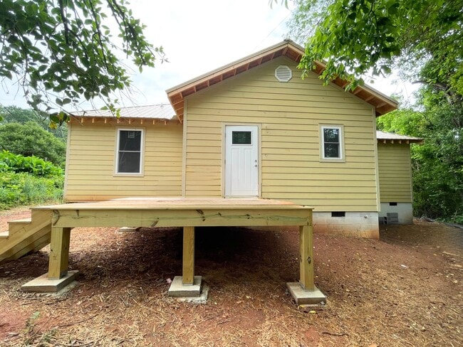 Building Photo - NEW CONSTRUCTION PRE-LEASING FOR AUGUST 2025!