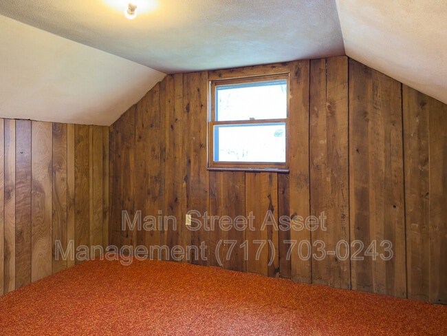 Building Photo - 735 Yellow Hill Rd