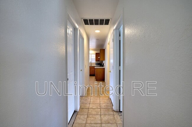 Building Photo - 37339 Buckskin Cir