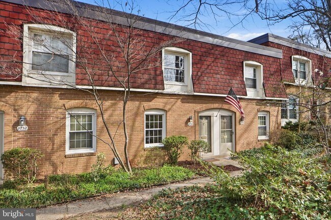 Building Photo - 8230 Carrleigh Pkwy