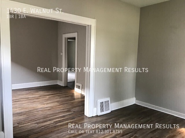 Building Photo - 1430 E Walnut St