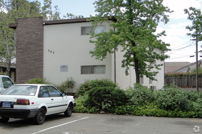 Building Photo - Bidwell Apartments