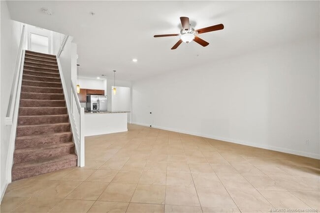 Building Photo - 9512 SW Merlin Ct