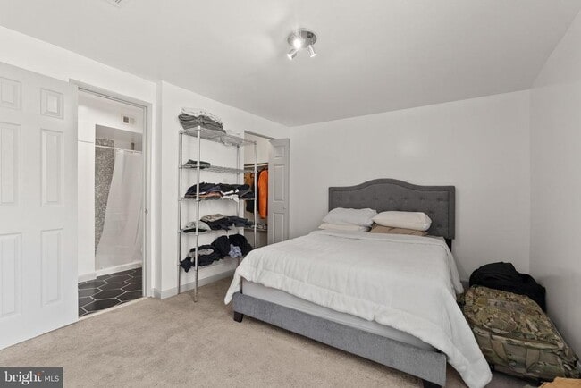 Building Photo - 3352 Huntley Sq Dr