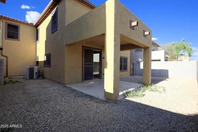 Building Photo - 18515 W Sunbelt Dr