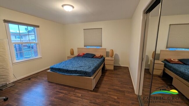 Building Photo - Bright and Roomy 2 Bedroom 2 Bathroom Home