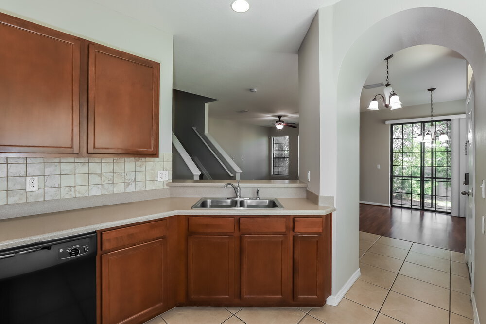 Building Photo - 5511 Kinglethill Dr