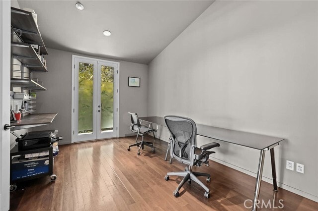 Building Photo - 2420 Bowmont Dr