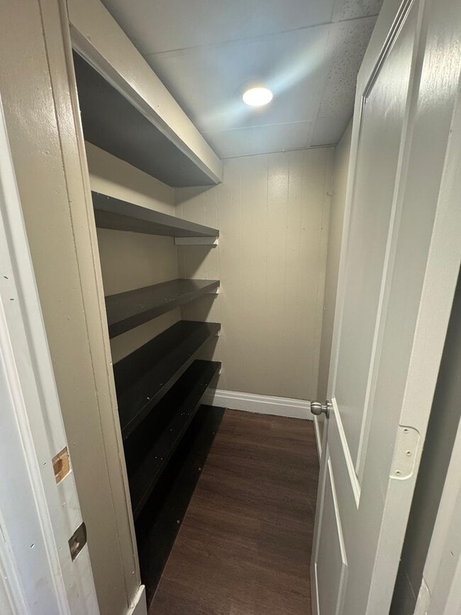 Building Photo - Cute 1 bedroom house Rochester