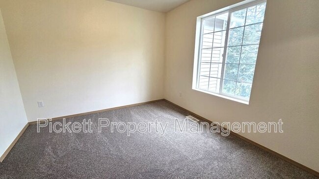 Building Photo - 2122 Tidepool Pl E