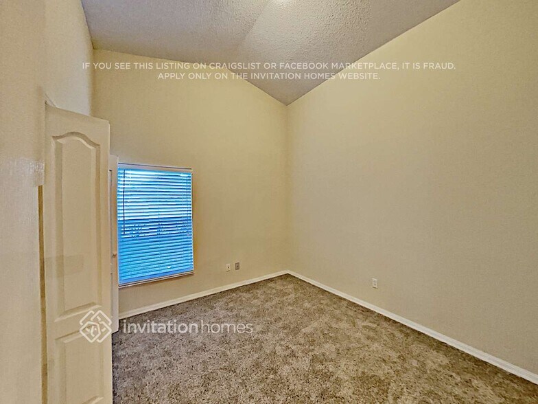 Building Photo - 482 Saddell Bay Loop