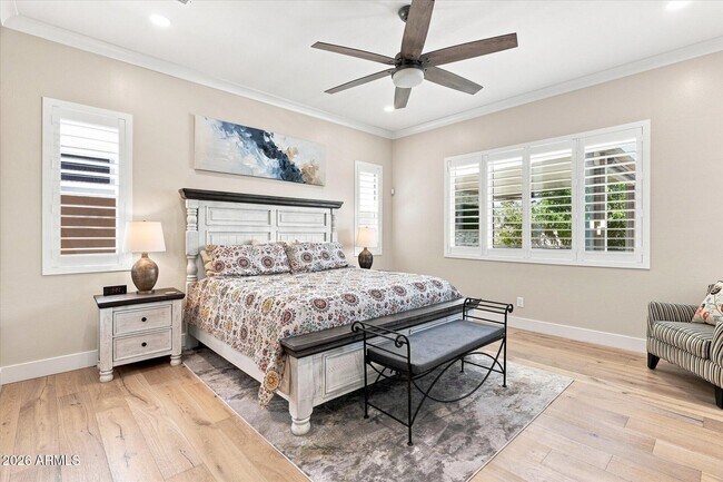 Building Photo - 1118 E Paseo Way