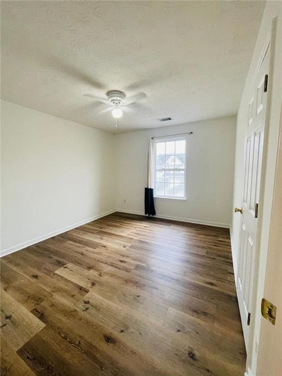 Building Photo - 3709 Hutchinson Trace Dr