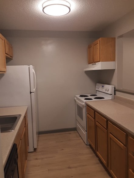 Primary Photo - Brookside Apartment Homes