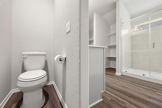 Building Photo - 5808 Begonia Ct