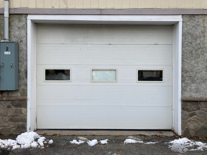 Building Photo - 338 Buchanan Trl