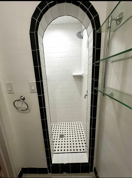 Building Photo - 1104 E California Ave