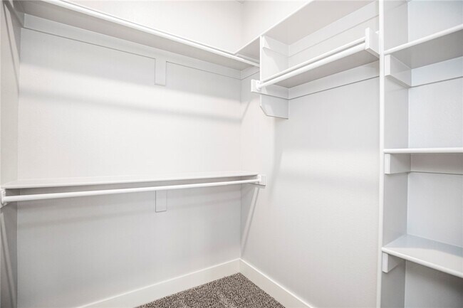 Building Photo - 307 Alder St