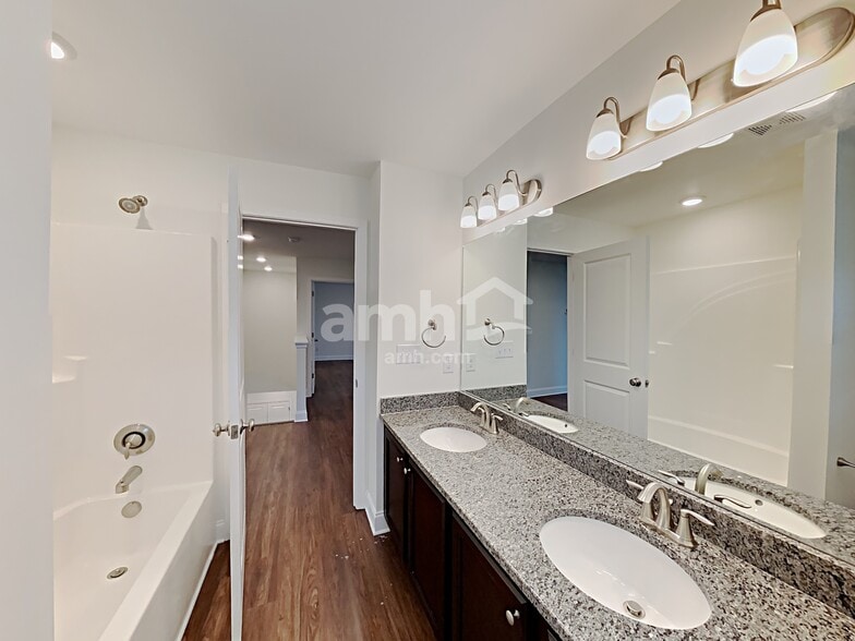Building Photo - 4041 Birchfield Pl