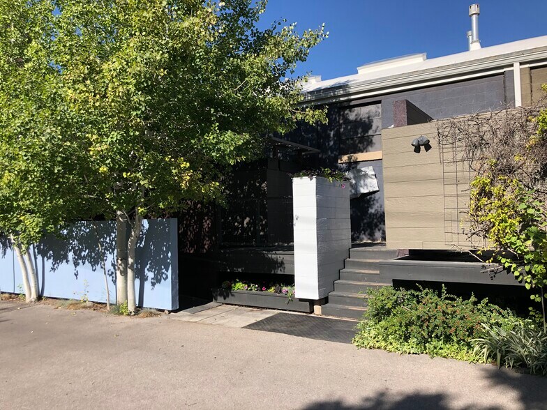 Building Photo - 440 W 900 S