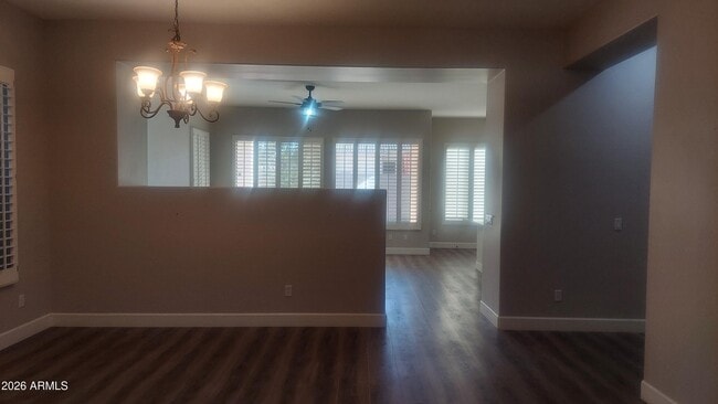 Building Photo - 1903 E Jade Pl