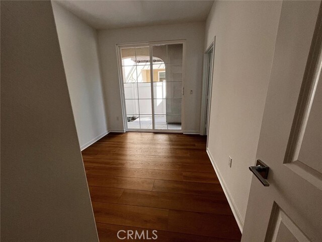 Building Photo - 2557 E Lincoln Paseo