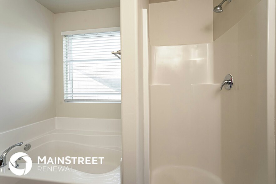 Building Photo - 4014 Waitsfield Ct