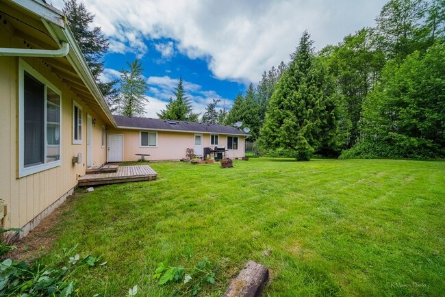 Building Photo - 8125 325th Pl NW