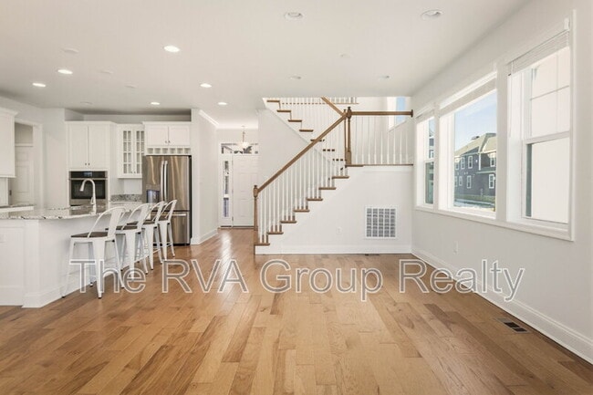 Building Photo - 5025 Rivermere Ln