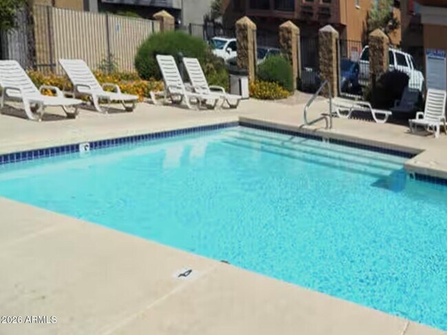 Building Photo - 17365 N Cave Creek Rd