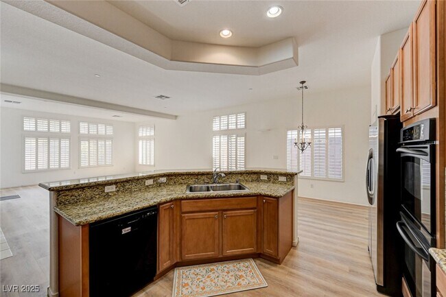 Building Photo - 8031 Pavarotti Ave