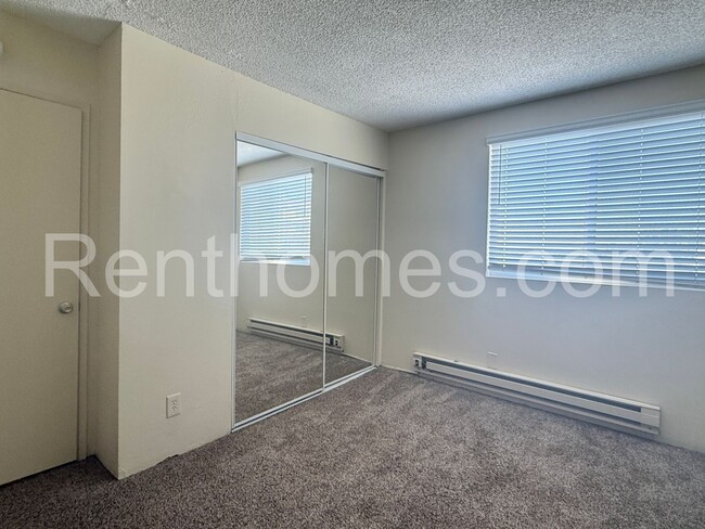 Building Photo - Bay Park, 5725 Linda Vista Road #6- Close ...