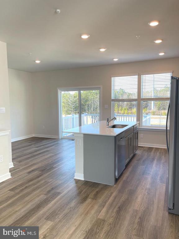 Building Photo - 280 Soft Rush Ln