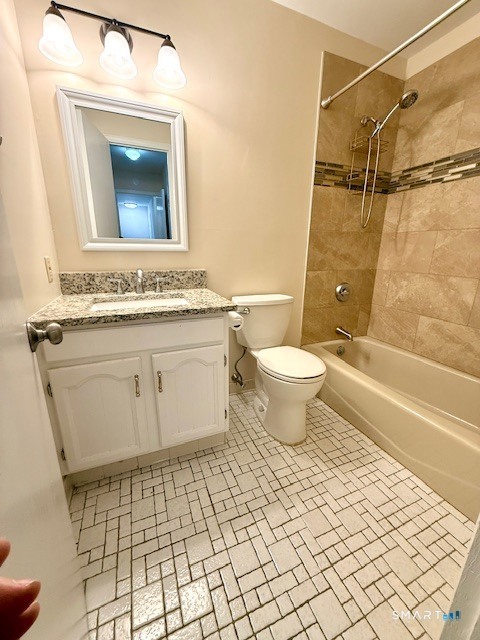 Building Photo - 3 Falmouth Ct