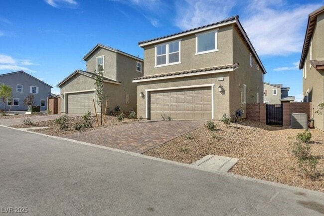 Building Photo - 2770 Alfena Pl