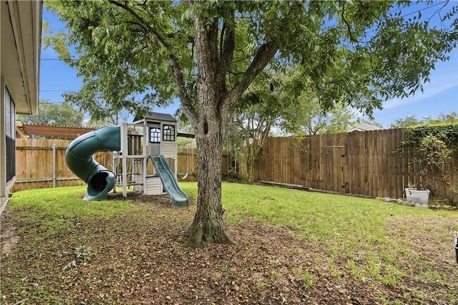 Building Photo - 2908 Durango Ct