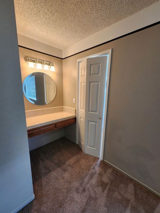 Building Photo - Tri-Level 2 Bed, 1.5 Condo in Oceano- Trash Included!