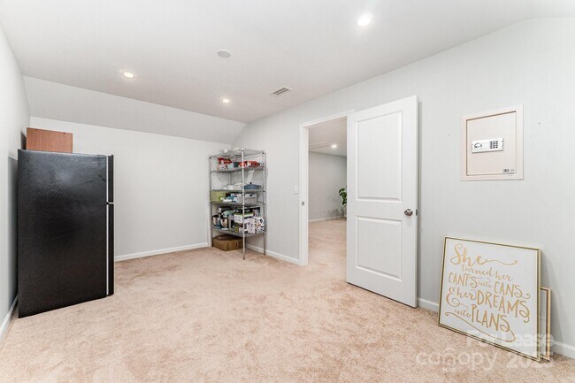 Building Photo - 3917 Bighorn Wy